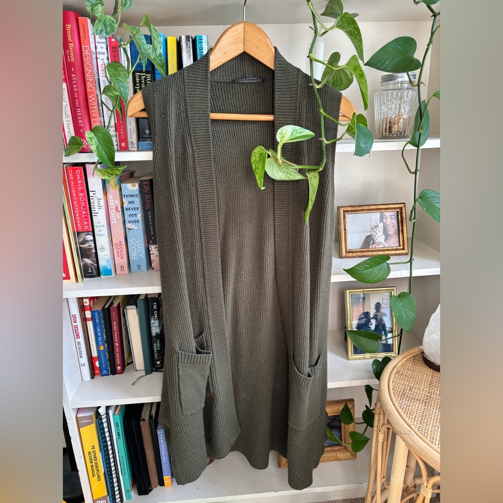 Cyrus Olive Green Knit Vest